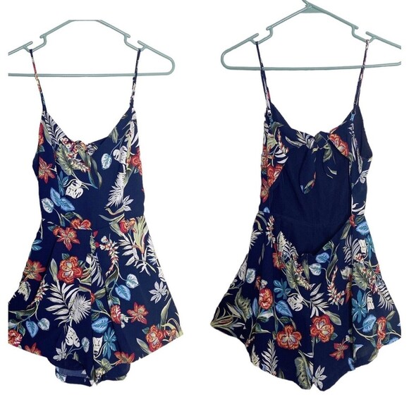 Forever 21 Romper Shorts Women Small Blue Floral Tropical Sleeveless Open Back - Picture 1 of 10